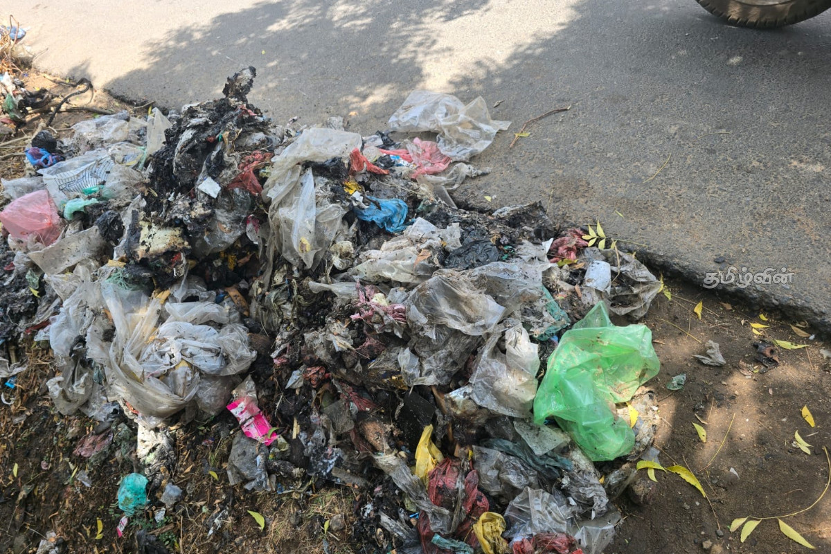 மன்னார் பொது சுகாதார வைத்திய அதிகாரி பணிமனை முன்பு சுகாதார சீர்கேடு! | Unsanitary Conditions Front Mannar Medical Office