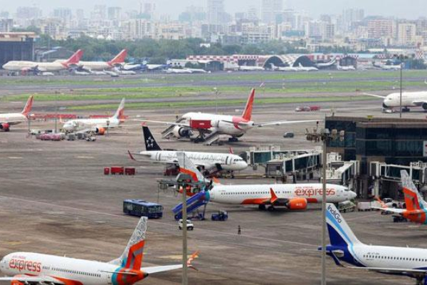 இந்தியாவில் பரபரப்பு: விமான நிலையங்களில் முடுக்கிவிடப்படும் பாதுகாப்பு! | Security To Be Strengthened At Indian Airports