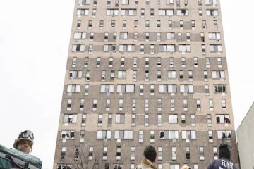 சீனா குடியிருப்பில் திடீர் தீ விபத்து...5 பேர் பலி