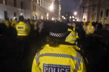 லண்டனில் 16 வயது சிறுவன் கத்தியால் குத்தப்பட்டு கொலை: புத்தாண்டு விழாவில் ஏற்பட்ட சோகம்