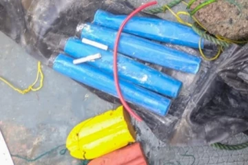 මුහුදු පතුලේ සගවා තිබියදී නාවික හමුදාව සොයා ගත් දේ..