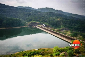 කොත්මලේ වේල්ල මත බර වාහන ධාවනය අත්හිටුවයි