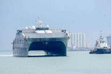 கொழும்பு துறைமுகத்தை வந்தடைந்த அமெரிக்க கடற்படைக் கப்பல்