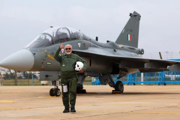 போர் வீரரான இந்திய பிரதமர் மோடி!