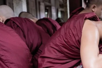 விகாரைக்கு சென்ற பதின்ம வயது தேரருக்கு காத்திருந்த அதிர்ச்சி