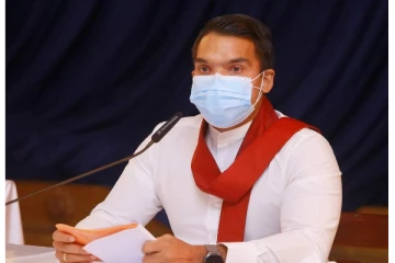 இலங்கையின் மன்னராக  மாற நாமல் விரும்பவில்லை!  ஆட்சி செய்யும் மற்றொரு குடும்ப உறுப்பினர்