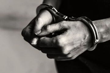 තිස් එක් වසරකට පෙර සිදු වූ ඝාතන සිද්ධියක් එළියට - 64 හැවිරිදි කාන්තාවකුත් අත්අඩංගුවට..