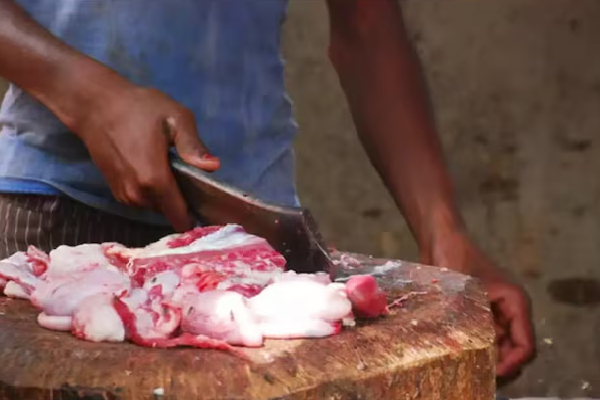 மன்னாரில் மறு அறிவித்தல் வரை இறைச்சி விற்பனைக்கு தடை | Meat Sale Banned In Mannar Until Further Notice