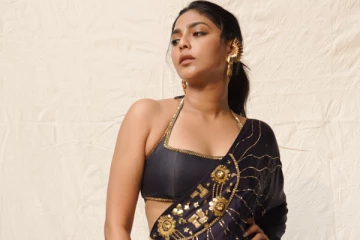 நடிகை ஐஸ்வர்யா லட்சுமி சேலையில் அசத்தல் போட்டோஷூட்