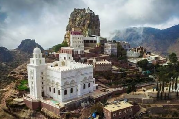 உலகில் மழையே பெய்யாத கிராம் ஒன்று இருக்குனா நம்புவீங்களா? ஆச்சரிய தகவல்! | Village In World No Rain Occurs In Yemen Al Hutaib