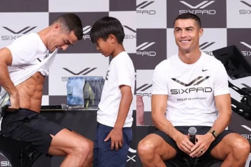 Please உங்க Absஐ காட்டுங்கள்..பொதுவெளியில் கேட்ட சிறுவன்..ரொனால்டோ பகிர்ந்த வீடியோ