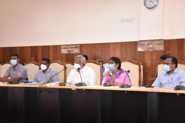 கடற்றொழிலாளர்கள் எதிர்நோக்கும் பிரச்சினைகள் குறித்து டக்ளஸ் தலைமையில் ஆராய்வு! (Photos)