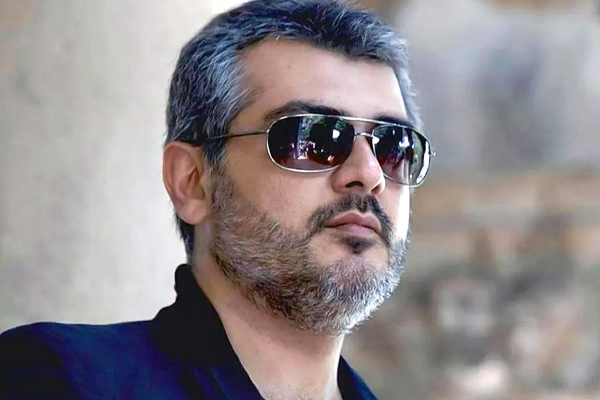 கேரளாவில் சாமி தரிசனம் செய்த அஜித்தின் புகைப்படங்கள் வைரல் | Temple Visit Of Ajith Photos Are Viral