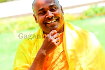 සමන්ත භද්ර හිමිට වහාම කැඳවීමක් - මහා නායක හිමියන්ගේ දෙපා වැඳ සමාව ඉල්ලයි.. නැවතත් විකෘති දේශනා සිදු කළොත් වෙන්නේ මේ දෙයයි.. දැඩි තීරණයක් අරන්.. (VIDEO)