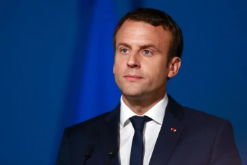 பலரையும் ஆச்சர்யப்படுத்திய பிரான்ஸ் ஜனாதிபதி