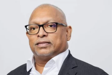 ශ්‍රී ලංකන් ගුවන් සමාගමේ සභාපති සරත් ගනේගොඩ ඉල්ලා අස් වෙයි