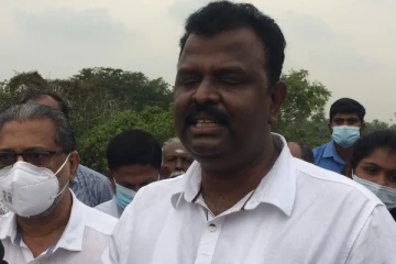 அரசாங்கத்துடன் பேசாது கையெழுத்து போராட்டம் நடத்தி தீர்வைப்பெற முடியாது: திலீபன் (VIDEO)