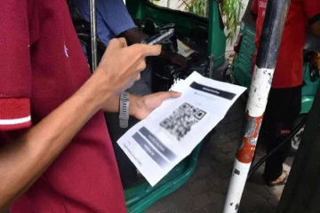 இன்று முதல் மீண்டும் QR முறைமை ; இலங்கை பெற்றோலிய கூட்டுத்தாபனம்