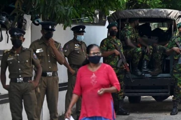 அண்டை வீட்டாருடன் வாக்குவாதம்; அலவாங்கால் உயிரிழந்த நபர்