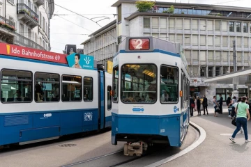 சுவிஸில் ஓடும் டிராம் வண்டியில் சடலமாக 6 மணி நேரம்: மகன் வெளியிட்ட பகீர் தகவல்