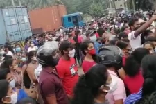 போராட்டங்களை நடத்தி போனஸ் பெற்ற நெக்ஸ்ட் ஊழியர்கள்!