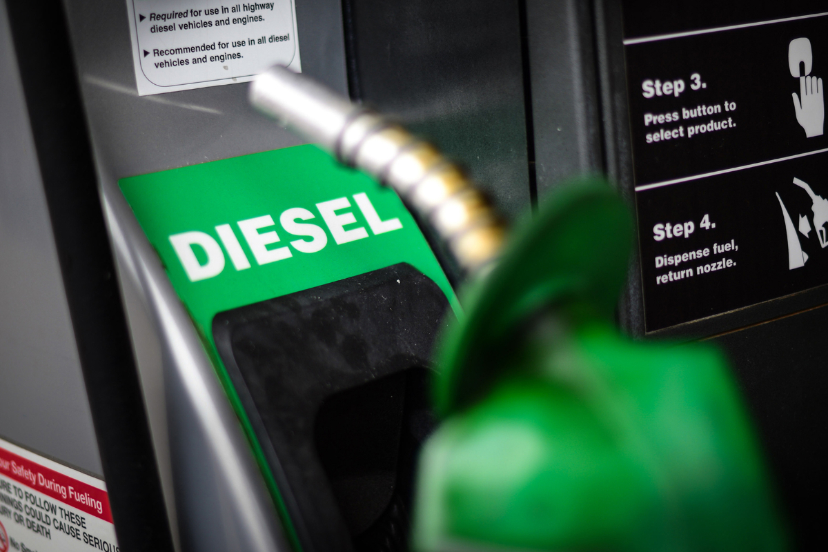 எரிபொருள் விலை திருத்தம் குறித்து வெளியான அறிவிப்பு | Fuel Price Revision For October Is Today எரிபொருள் விலை திருத்தம் குறித்து வெளியான அறிவிப்பு | Fuel Price Revision For October Is Today