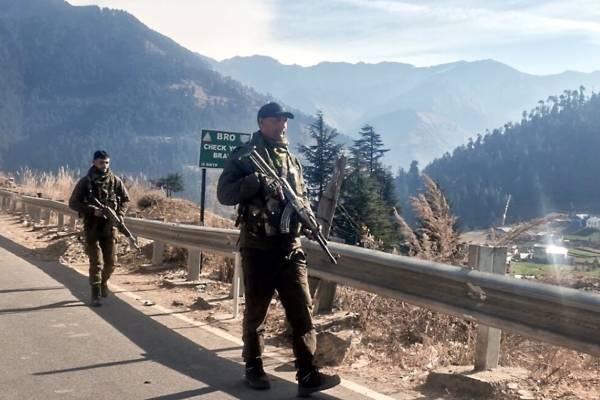 army men 10 killed in jammu kashmir accident