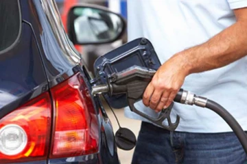 எரிபொருள் நிரப்பு நிலையங்களின் வருமானத்தில் பெரும் வீழ்ச்சி: ஷெல்டன் பெர்னாண்டோ