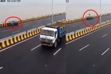 நடுப்பாலத்தில் வாகனத்தை நிறுத்திவிட்டு தன்னைத் தானே மாய்த்துக் கொண்ட மும்பை பொறியாளர்! அதிர்ச்சி வீடியோ