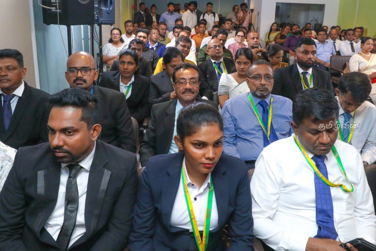 ஒன்றாக இணையும் ரணில் மற்றும் சஜித் தலைமையிலான கூட்டணிகள்..! வெளியிடப்பட்ட பகிரங்க அறிவிப்பு | Sajith Makes Announcement In Ranil S Presence ஒன்றாக இணையும் ரணில் மற்றும் சஜித் தலைமையிலான கூட்டணிகள்..! வெளியிடப்பட்ட பகிரங்க அறிவிப்பு | Sajith Makes Announcement In Ranil S Presence