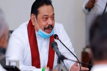 சந்திப்பை திடீரென நிறுத்தினார் மகிந்த - தொடரும் போராட்டம்
