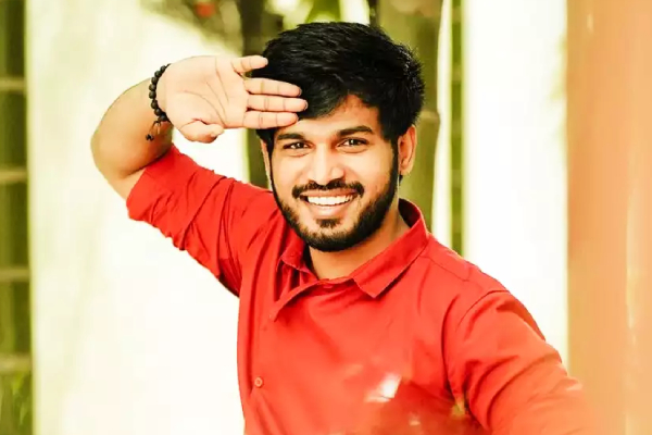 பிக்பாஸ் எல்லாம் எனக்கு முக்கியம் இல்ல.. விஜய் பட நடிகை பின்னால் போன விஜய் டிவி ரக்சன் | Rakshan Reject Bigg Boss Offer