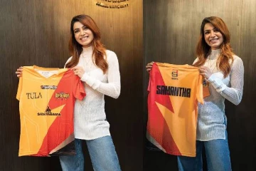 நடிகை சமந்தா அசர வைக்கும் உடையில் நிகழ்ச்சியில் பங்கேற்ற ஸ்டில்கள்