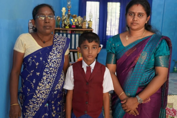 தமிழ் பாடசாலையொன்றில் 28 வருடங்களின் பின்னர் சாதனை படைத்த மாணவன் | Tamil School Student Sets Record After 28 Years