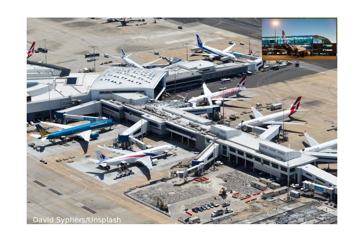 Lightning storm at brisbane airport