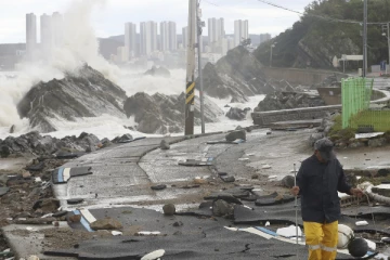 தென் கொரியாவை தும்சம் செய்யுள்ள சூறாவளி; மக்களுக்கு விடுக்கப்பட்ட எச்சரிக்கை!