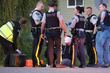 கனடாவில் முதியவர் ஒருவரை கத்தியால் குத்தி கொன்ற 8 பதின்ம வயது சிறுமிகள்!