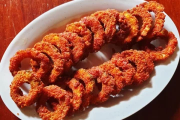 கசப்பே இல்லாமல் பாகற்காய் பக்கோடா செய்து பார்க்கலாம் வாங்க...