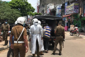 யாழில்  பிரித்தானிய குடியுரிமை பெற்றவர் பொலிஸாரால் அதிரடியாக கைது!