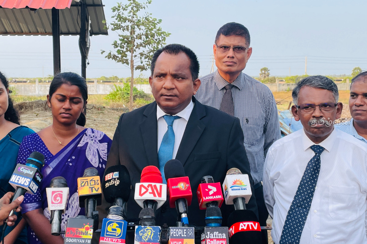 7ஆயிரத்திற்கும் மேற்பட்டவர்களின் தகவல்கள் சேகரிப்பு - OMP அலுவலகம் வெளியிட்ட தகவல் | Omp Chemmani Mass Grave Jaffna 7ஆயிரத்திற்கும் மேற்பட்டவர்களின் தகவல்கள் சேகரிப்பு - OMP அலுவலகம் வெளியிட்ட தகவல் | Omp Chemmani Mass Grave Jaffna