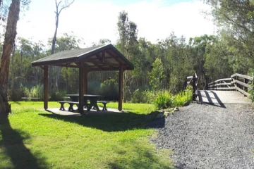 பூங்காவில் வைத்து 2 சிறுமிகளை சீரழித்த கும்பல்! 160 குற்றச்சாட்டுகளுடன் 4 பேர் கைது...