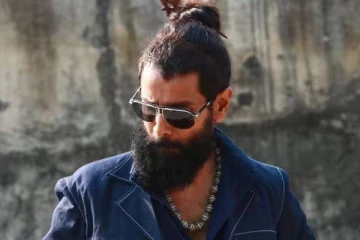 அட விக்ரம் போட்டுட்டு இருக்க இந்த வாட்ச் இத்தனை லட்சமா?