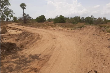 தமிழர் பகுதியில் தொடரும் சட்ட விரோதமான முறையில் மணல் அகழ்வு - தட்டிக்கேட்க யாருமில்லை