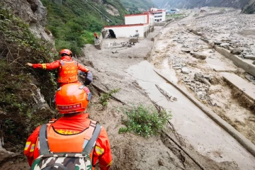 சீனாவில் 16 பேர் பரிதாப உயிரிழப்பு