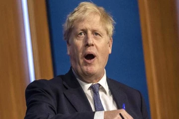 மன்னிப்பு கோரிய பிரித்தானிய பிரதமர் போரிஸ் ஜான்சன்!