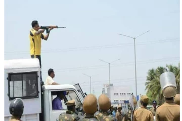 13 பேரைச் சுட்டுக்கொன்ற காவலர்கள் மீது கொலை வழக்குப் பதிவு செய்ய வேண்டும் - வைகோ