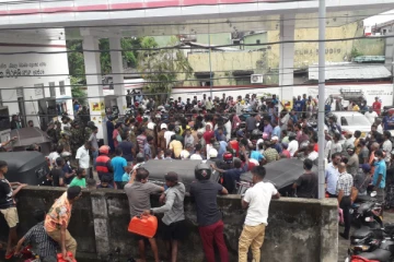 ඉන්ධන ගන්න තිබුන තවත් ක්‍රමයක්.. ඉවර වෙයි