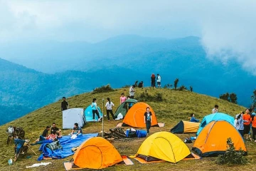 මින්පසු ආවට ගියාට කෑම්පින් යෑම තහනම්.