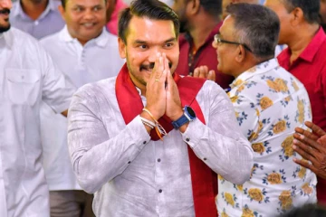 இலங்கையின் ஜனாதிபதி தேர்தலில் களம் இறங்கும் இரண்டு நாமல் ராஜபக்சர்கள்