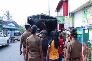 ஆயுர்வேத மசாஜ் நிலையம் என இயங்கிய விபசார விடுதி - சுற்றிவளைத்தது காவல்துறை